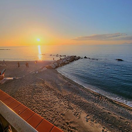 Villaggio Hotel Club Calanovellamare Piraino Dış mekan fotoğraf
